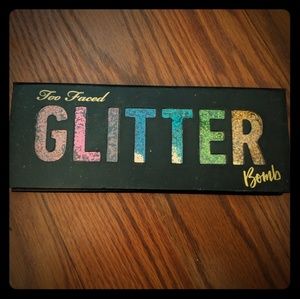 Too faced glitter bomb